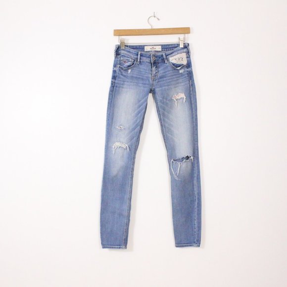 *Hollister Lace Embroidering Medium Wash Skinny Jeans - Picture 1 of 5